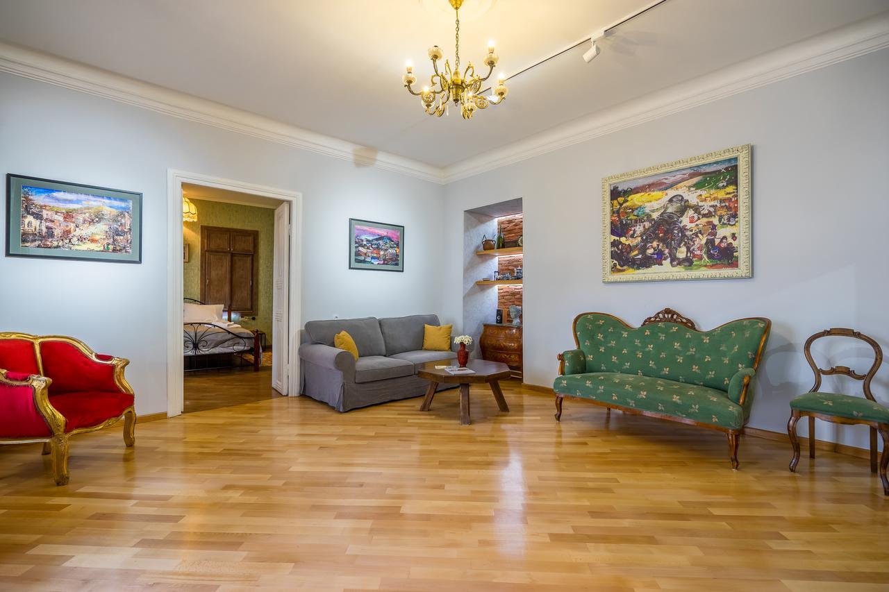 Gallery Apartment Tbilisi Exterior foto